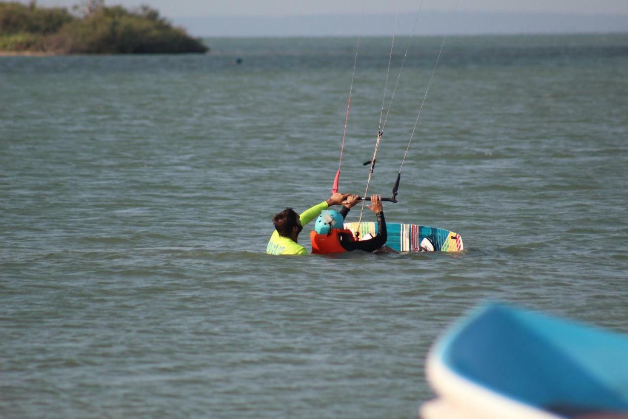 Margarita kitesurfing school Sri Lanka Hotel Kalpitiya Bagian luar foto